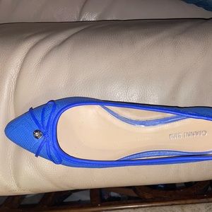 Size 8 Women’s Gianni Bini Royal Blue Flats